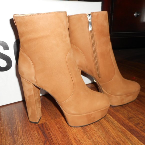 NIB Schutz Platform Nubuck leather boots, 7.5 - Picture 2 of 10